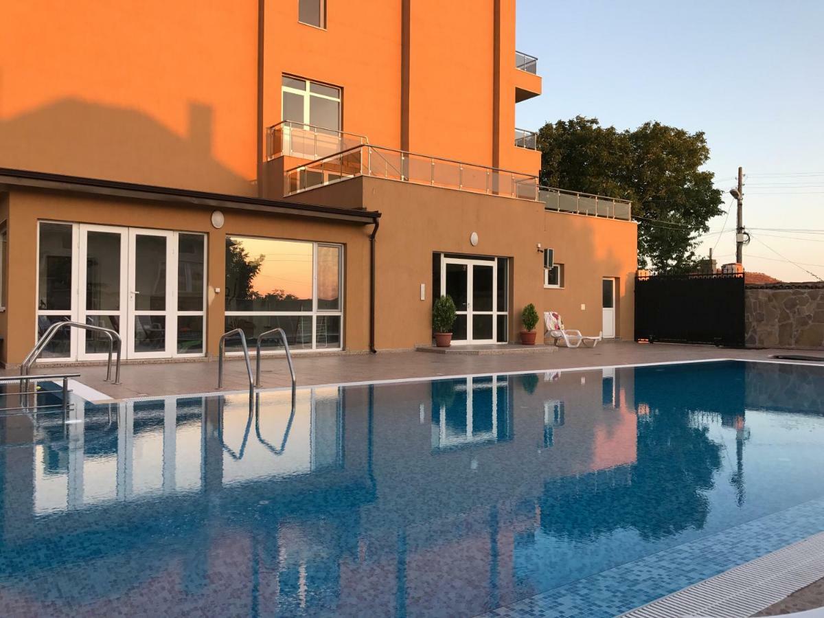 Byala Residence Apartments Exterior photo